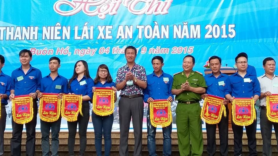 Hội thi Thanh niên lái xe an toàn thị xã Buôn Hồ năm 2015